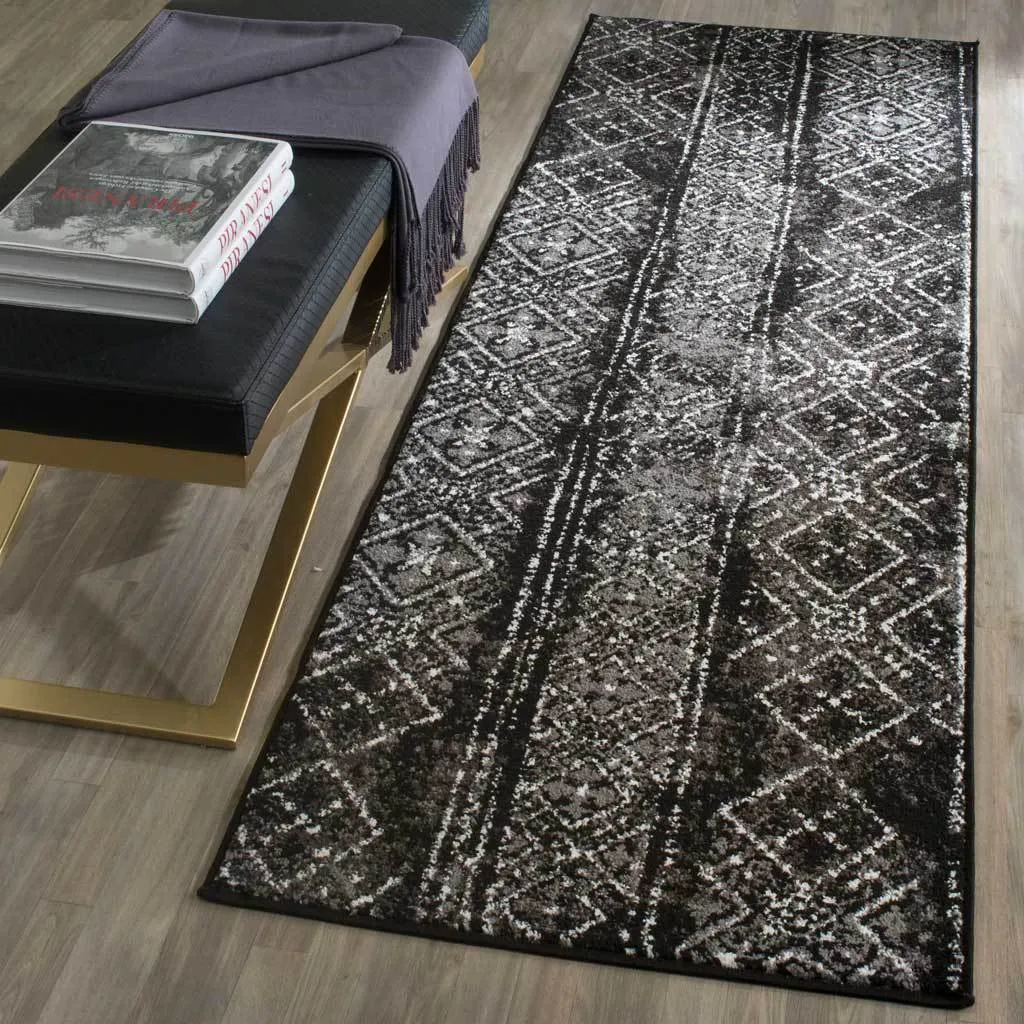 Adirondack Tradition Black/Silver Runner Rug