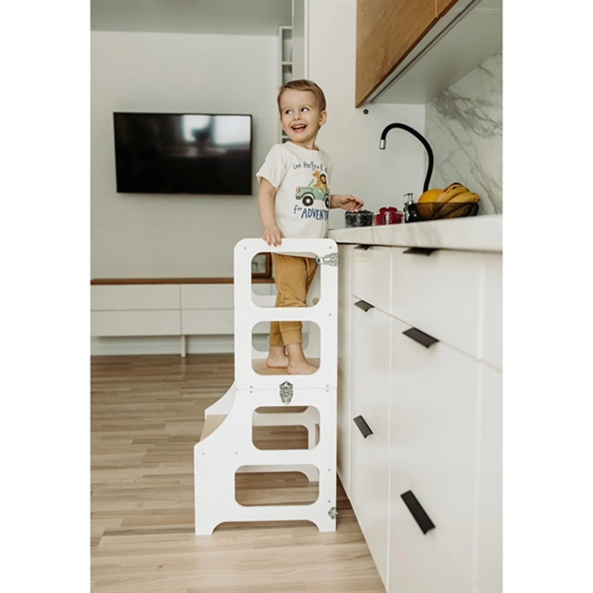 Duck Woodworks Foldable Kitchen Tower White