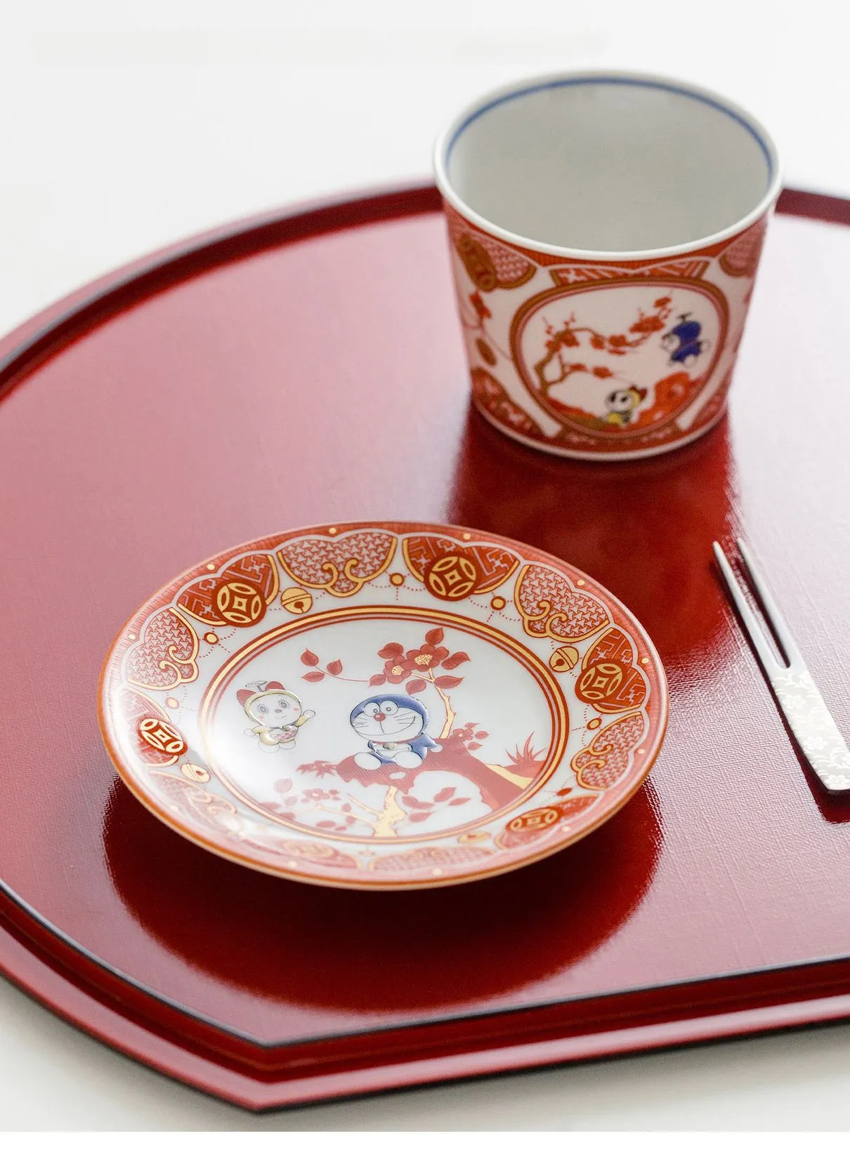 Gohobi Japanese Doraemon Tea Cup and Ceramic Plate Set