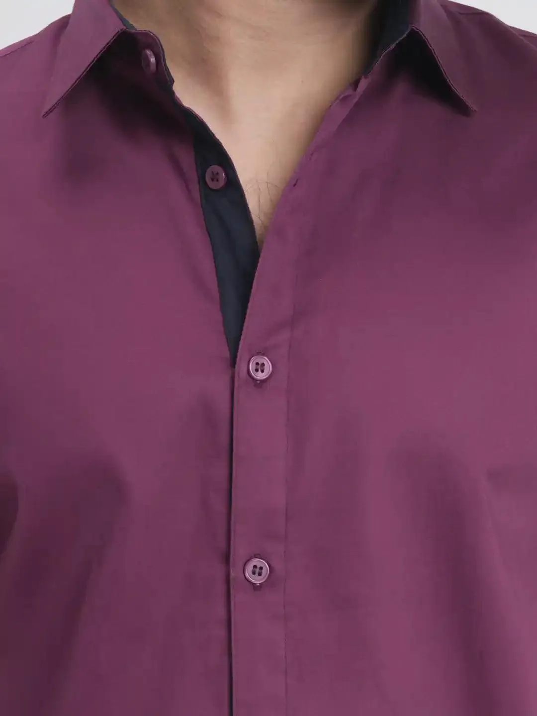 Men's Full Sleeve Casual Shirt in Solid Burgundy