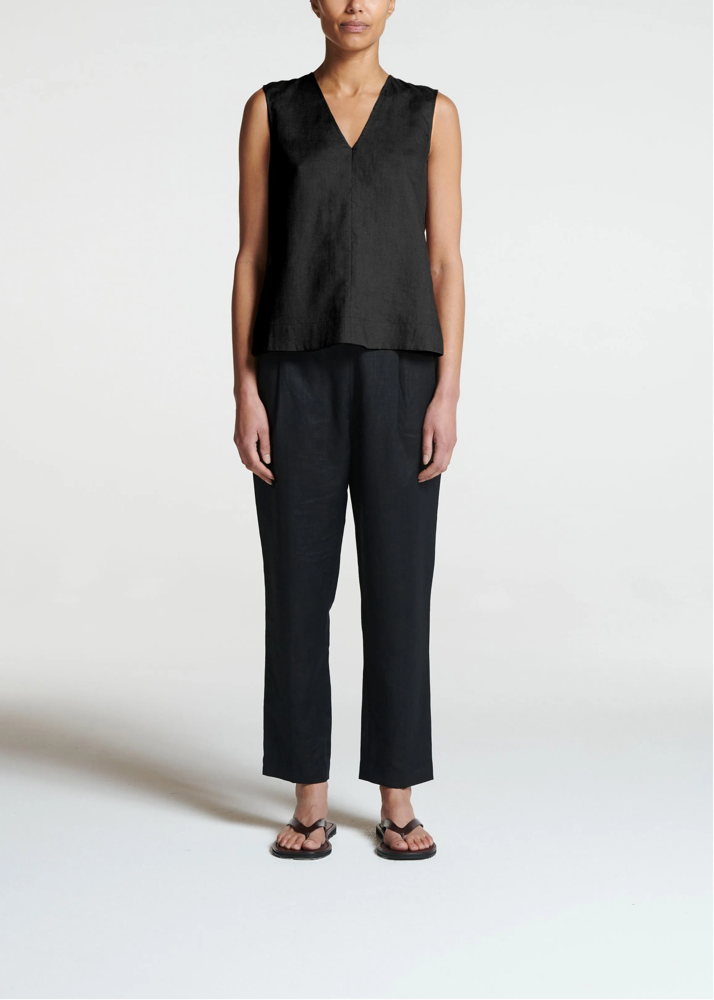 Phoebe Top Black Linen